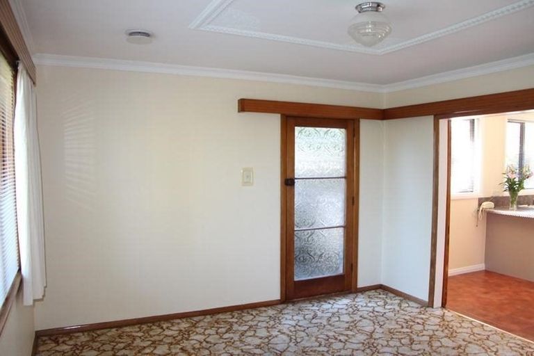 Photo of property in 42 Saint George Street, Watlington, Timaru, 7910