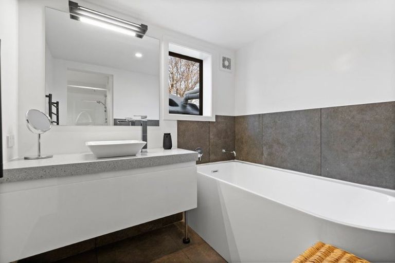 Photo of property in 23 Wesney Terrace, Kingston, Athol, 9793