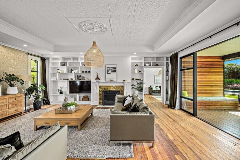 Photo of property in 2 Tamahunga Drive, Matakana, Warkworth, 0985