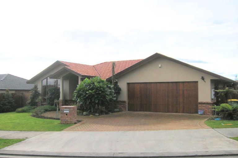 Photo of property in 12 Willowbank Close, East Tamaki Heights, Auckland, 2016