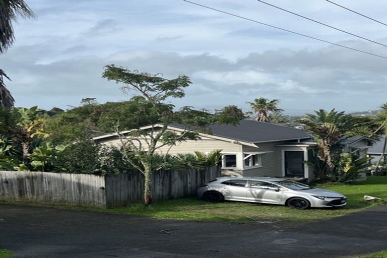 Photo of property in 72 Carlisle Road, Browns Bay, Auckland, 0632