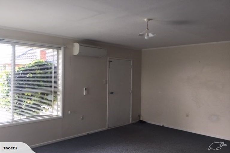 Photo of property in 3/401 Main North Road, Redwood, Christchurch, 8051