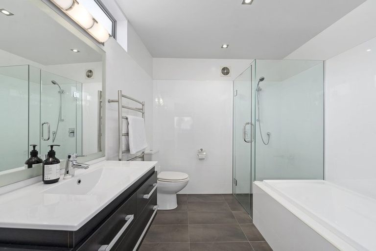 Photo of property in 7 Patiki Place, Omaha, 0986