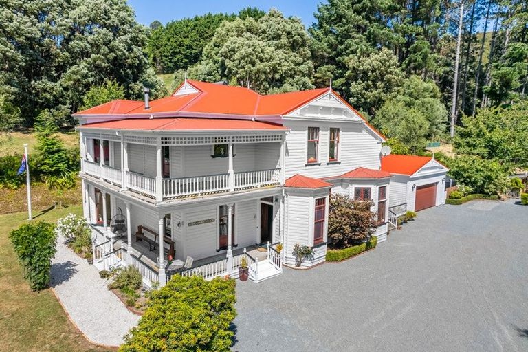 Photo of property in 215a Katherine Mansfield Drive, Whitemans Valley, Upper Hutt, 5371