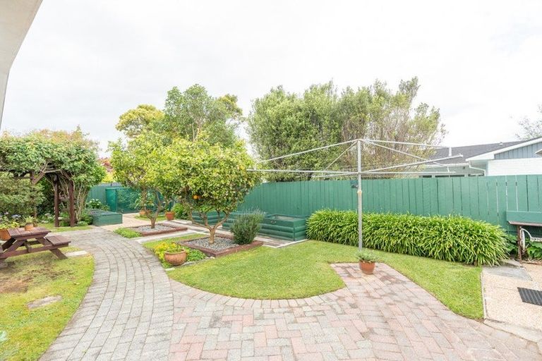 Photo of property in 8 Hillary Street, Chedworth, Hamilton, 3210