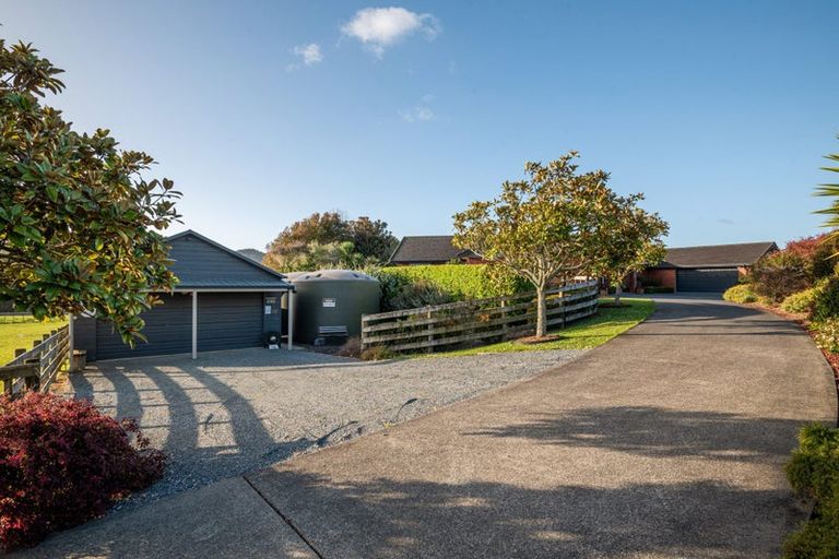 Photo of property in 361 Waitoki Road, Waitoki, Kaukapakapa, 0871