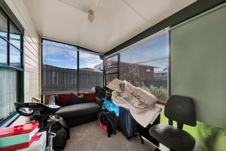 Photo of property in 4/70-76 Whiteley Street, Moturoa, New Plymouth, 4310
