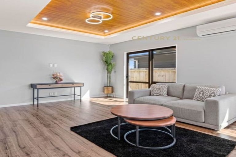 Photo of property in 55 Clarks Beach Road, Clarks Beach, 2122