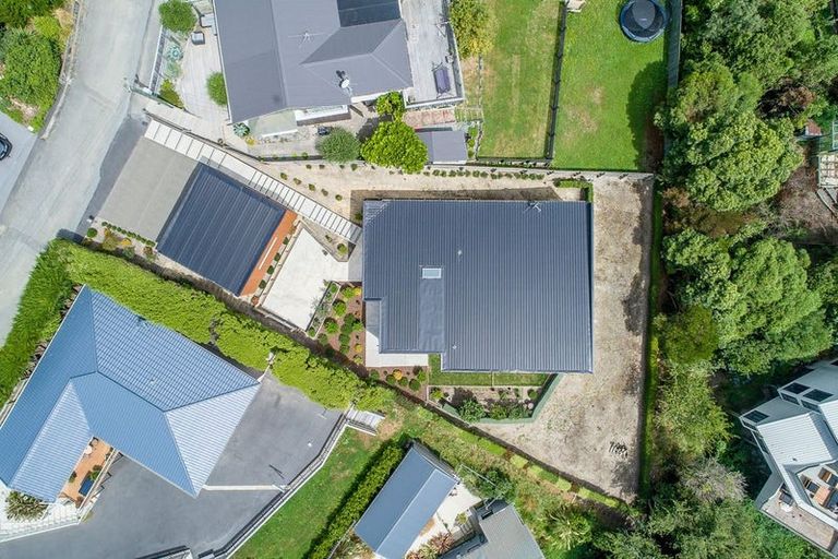 Photo of property in 6a The Rise, Mount Pleasant, Christchurch, 8081