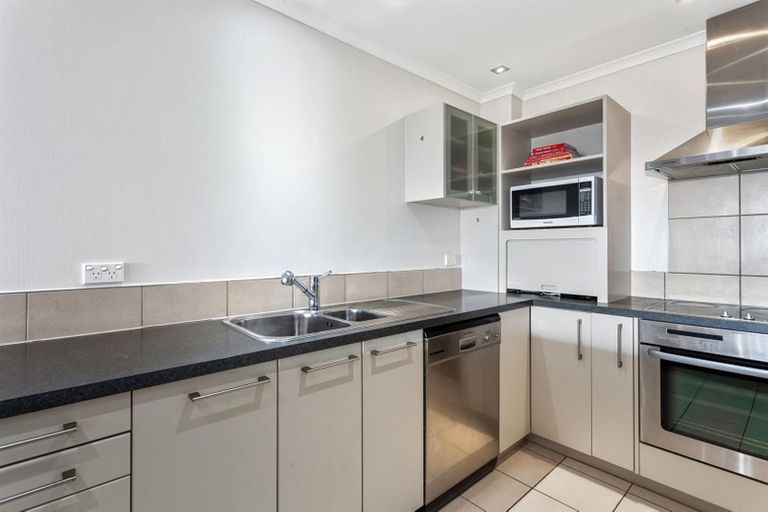 Photo of property in White Isle Apartments, 6/23 Quay Street, Whakatane, 3120