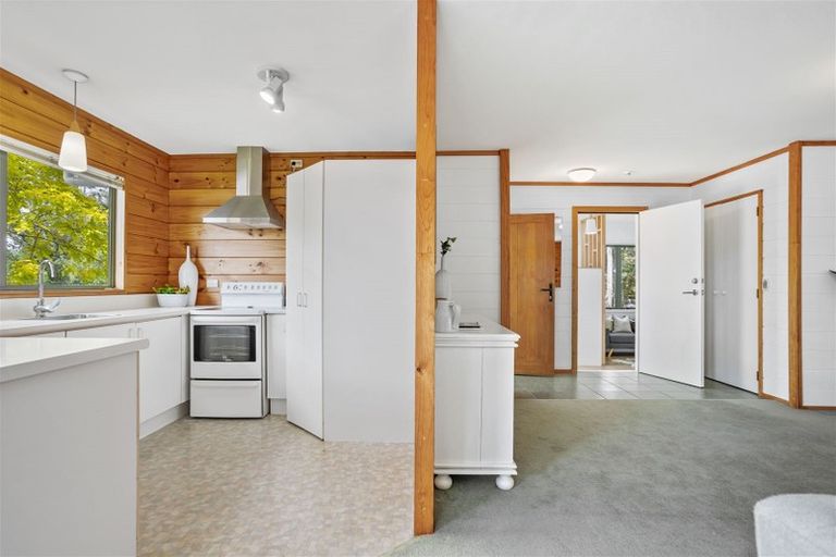 Photo of property in 60a Kaurilands Road, Titirangi, Auckland, 0604