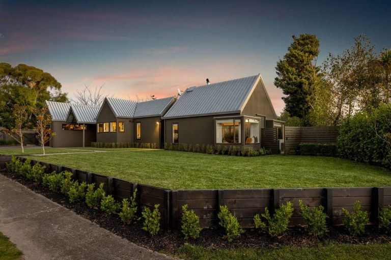 Photo of property in 5 Rush Place, Havelock North, 4130