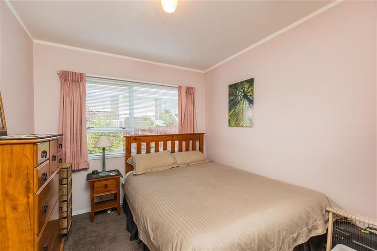 Photo of property in 1/9 Courant Place, Clover Park, Auckland, 2019