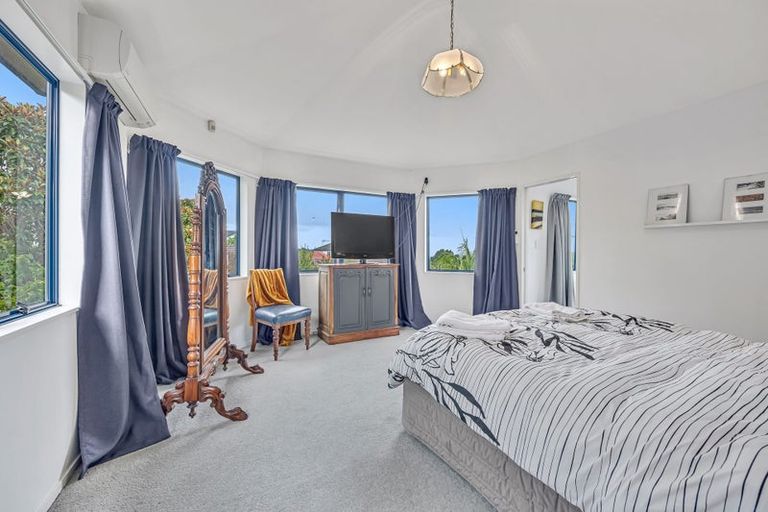 Photo of property in 19 Belleaire Court, West Harbour, Auckland, 0618