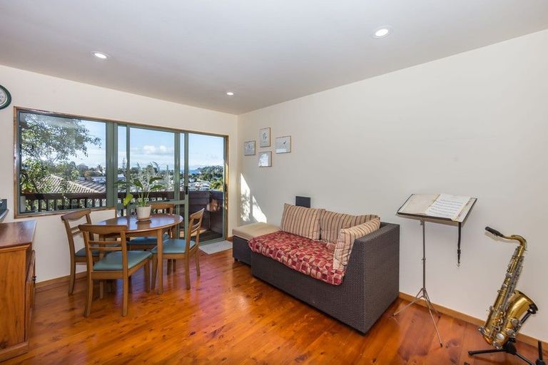 Photo of property in 5 Charlotte Street, Stanmore Bay, Whangaparaoa, 0932