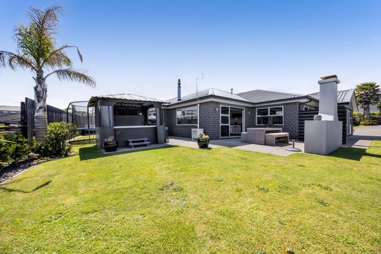 Photo of property in 8 Impact Avenue, Bell Block, New Plymouth, 4312