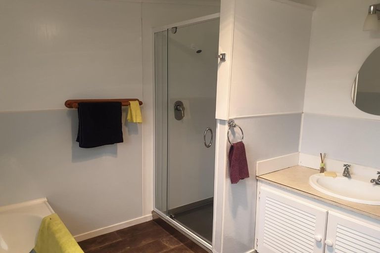 Photo of property in 6 Julian Street, Eltham, 4322