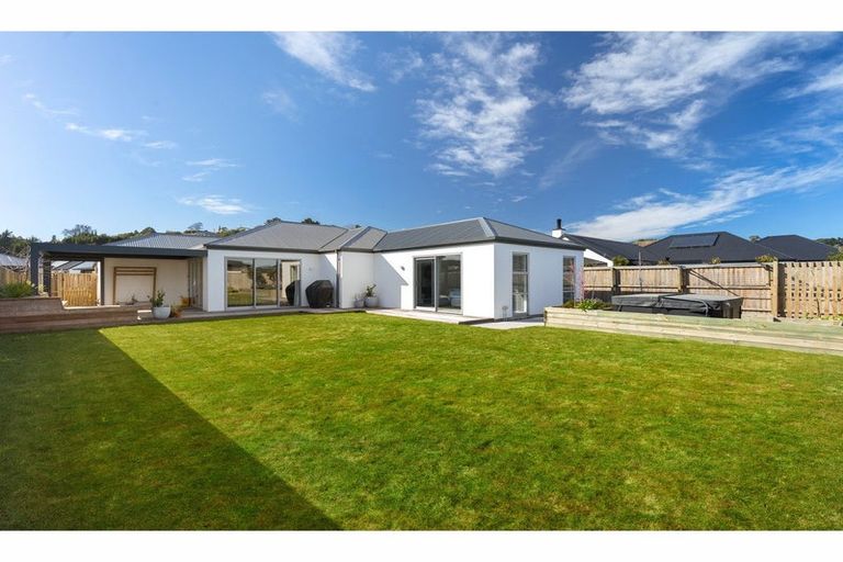 Photo of property in 18 Spalling Road, Halswell, Christchurch, 8025