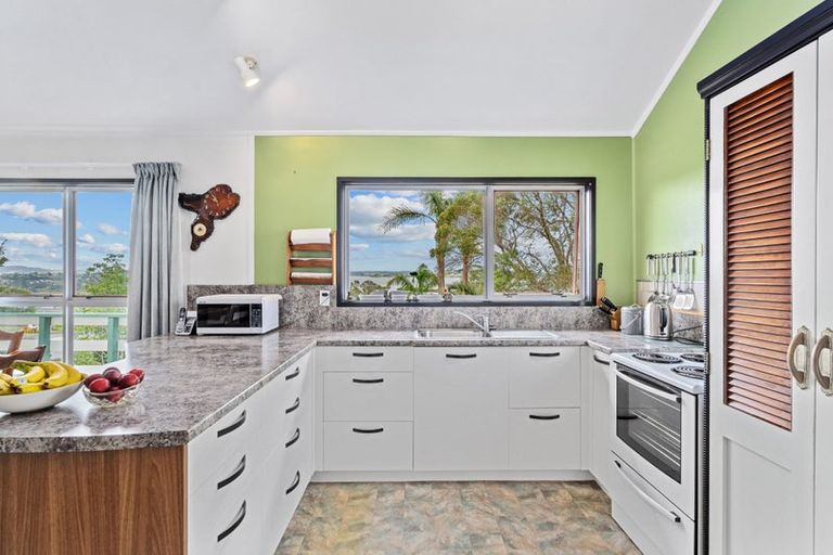 Photo of property in 37 West View Crescent, Onerahi, Whangarei, 0110