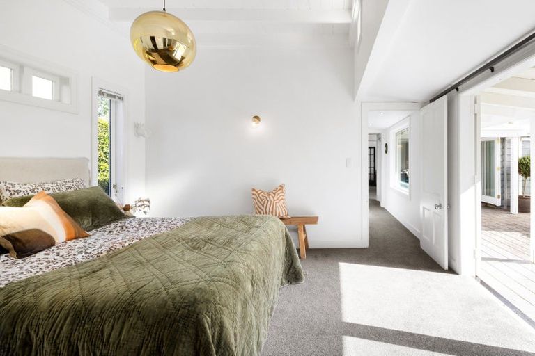 Photo of property in 46 Williams Street, Cambridge, 3434