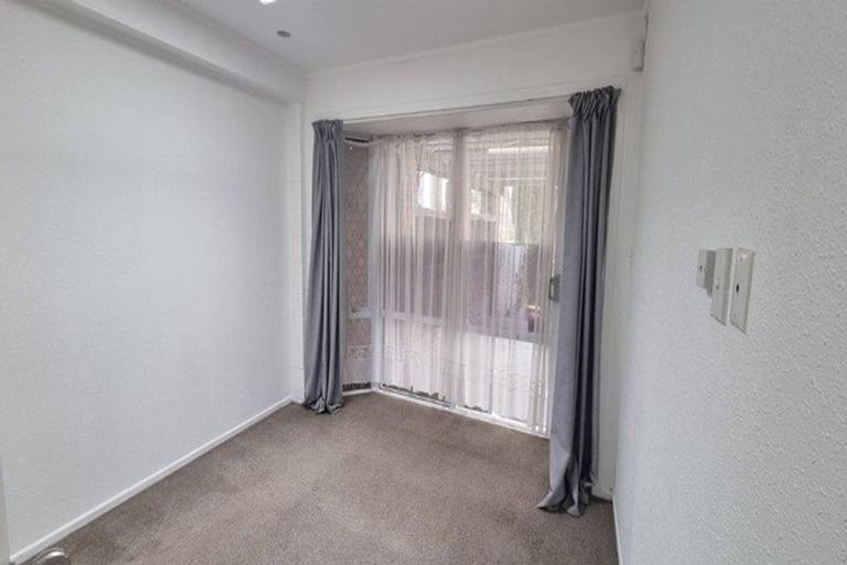 Photo of property in 100a Kawaha Point Road, Kawaha Point, Rotorua, 3010