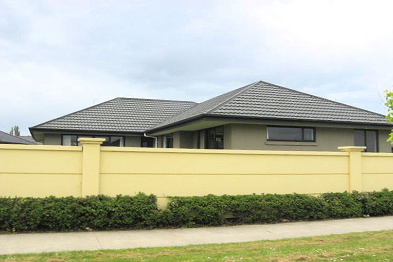 Photo of property in 70 Northwood Boulevard, Northwood, Christchurch, 8051