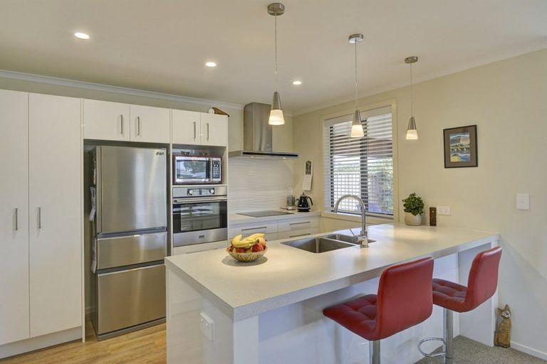 Photo of property in 3 Hereford Drive, Carterton, 5713