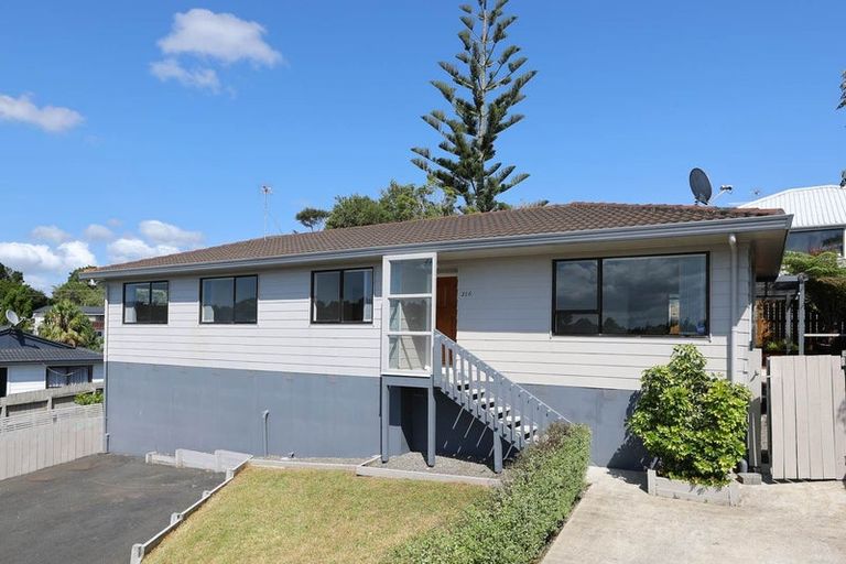 Photo of property in 216 Solar Road, Glen Eden, Auckland, 0602