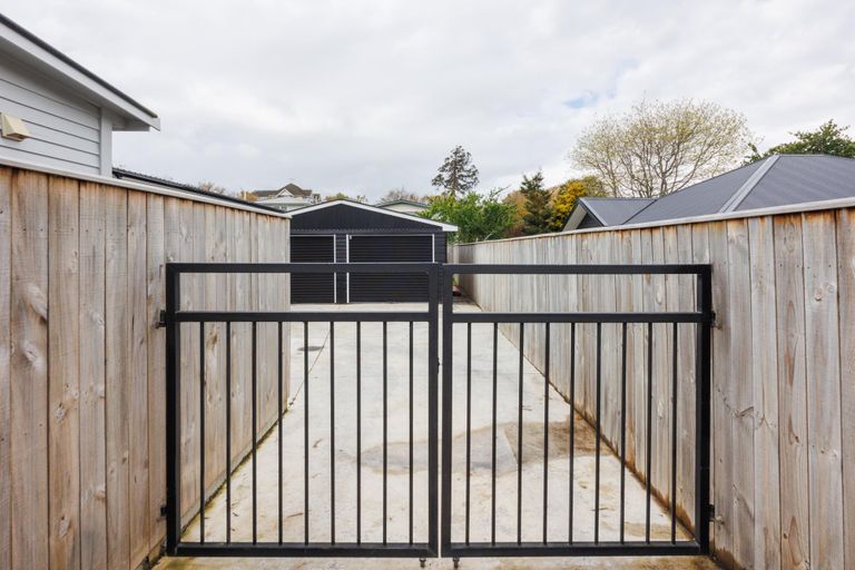 Photo of property in 30a Alfred Street, Roslyn, Palmerston North, 4414