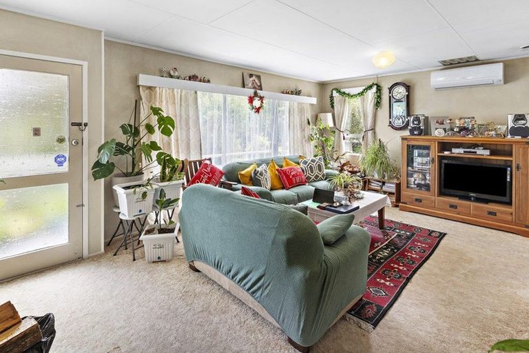 Photo of property in 12 Churchill Crescent, Featherston, 5710