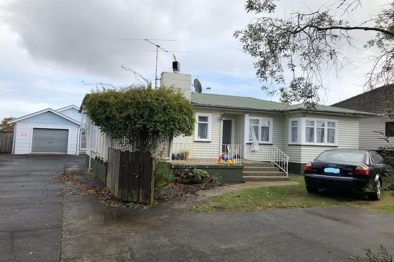 Photo of property in 1/30 Sturdee Road, Manurewa, Auckland, 2102