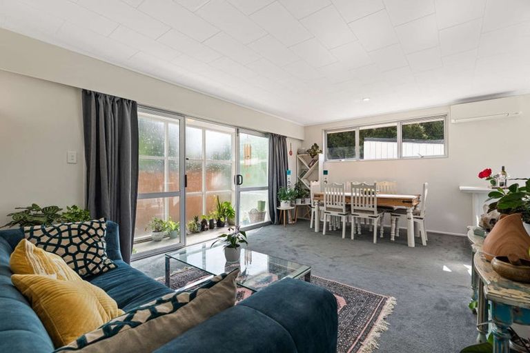 Photo of property in 2/9 Riverlea Road, Whenuapai, Auckland, 0618