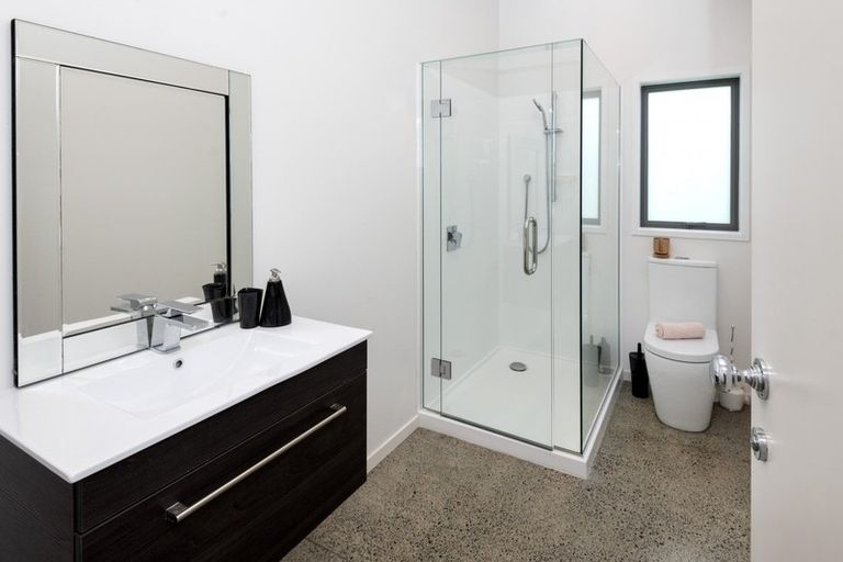 Photo of property in 144 Mellons Bay Road, Mellons Bay, Auckland, 2014