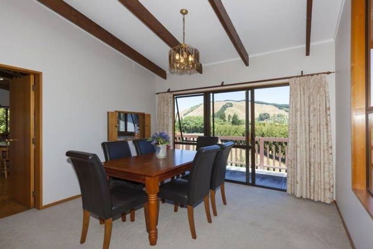 Photo of property in 34 Elizabeth Street, Waikanae, 5036