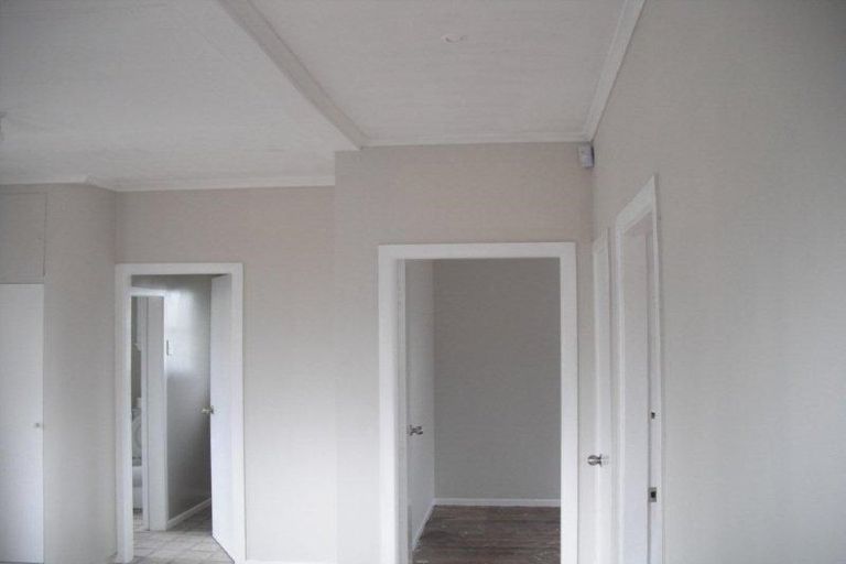 Photo of property in 65 Birdwood Road East, Pukekohe, 2120