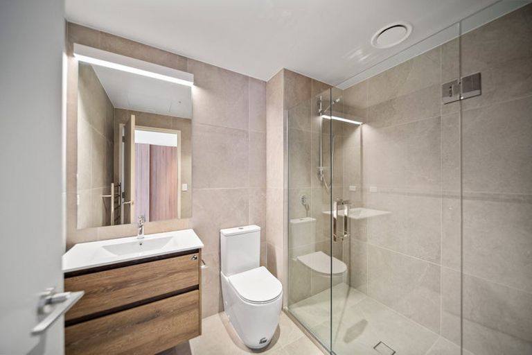 Photo of property in 102/82 Te Oneroa Way, Long Bay, Auckland, 0630