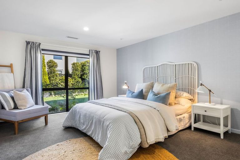 Photo of property in 6 Waitikiri Square, Parklands, Christchurch, 8083