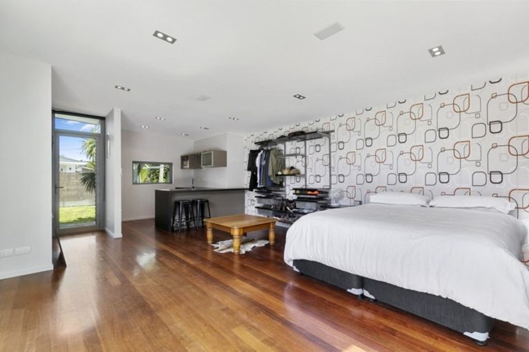 Photo of property in 140 Waterloo Road, Hutt Central, Lower Hutt, 5010