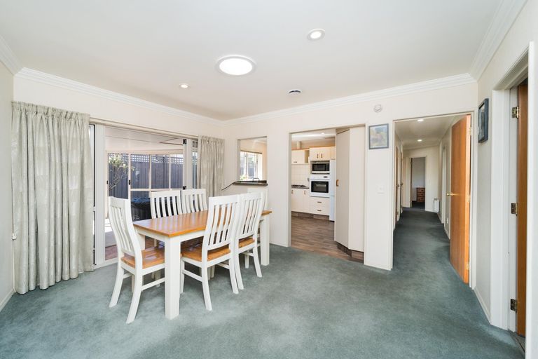 Photo of property in 358 College Street, West End, Palmerston North, 4410