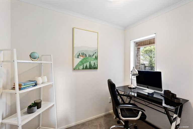 Photo of property in 28 Amherst Place, Albany, Auckland, 0632