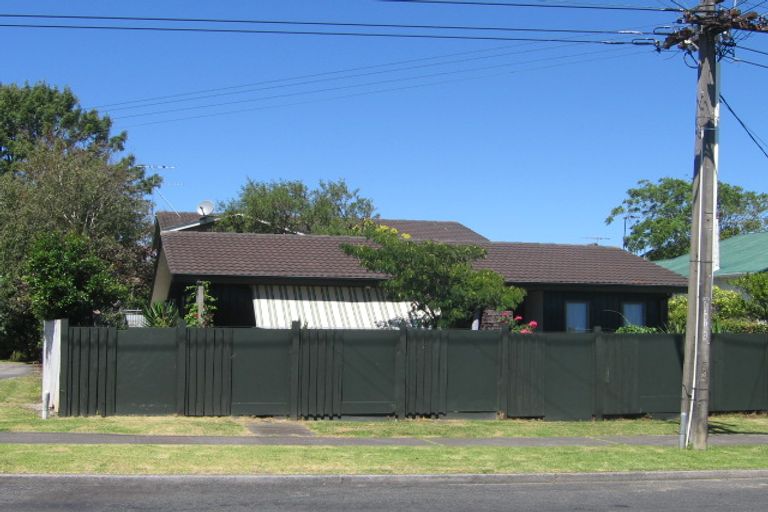 Photo of property in 2/12 Stanley Avenue, Milford, Auckland, 0620