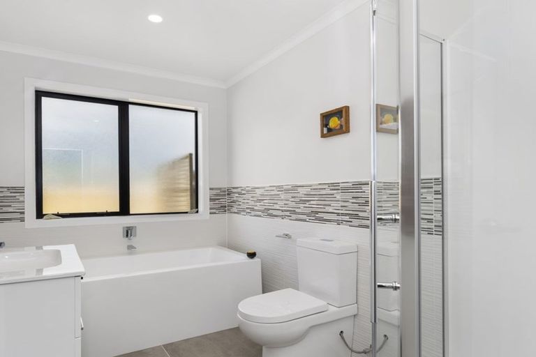 Photo of property in 3 Moira Close, Welcome Bay, Tauranga, 3175