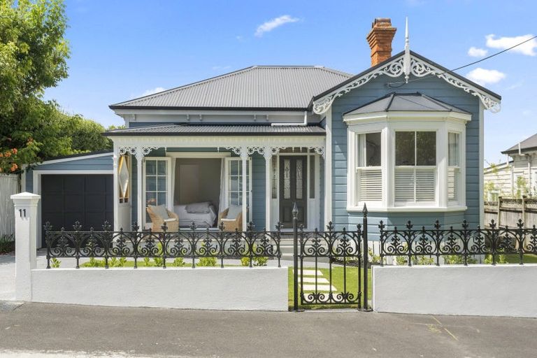 Photo of property in 11 Ewen Alison Avenue, Devonport, Auckland, 0624