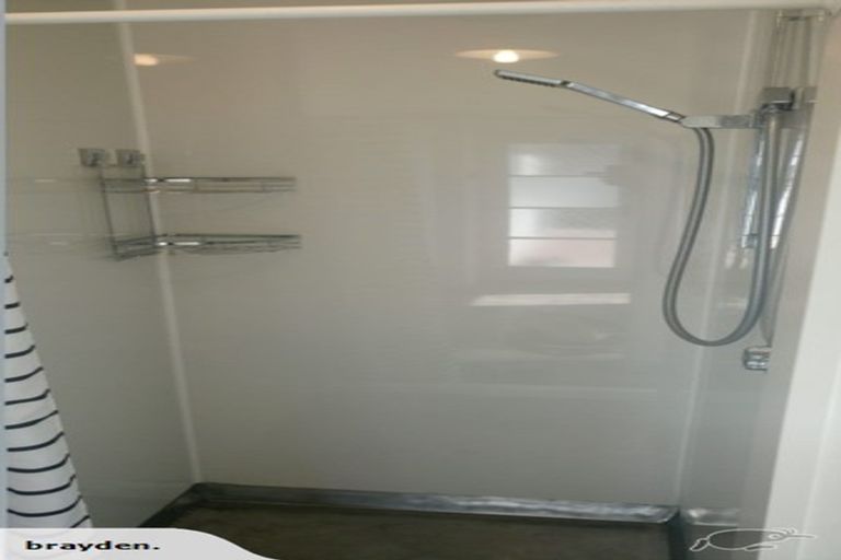 Photo of property in 3 Bryce Place, Kelvin Grove, Palmerston North, 4414