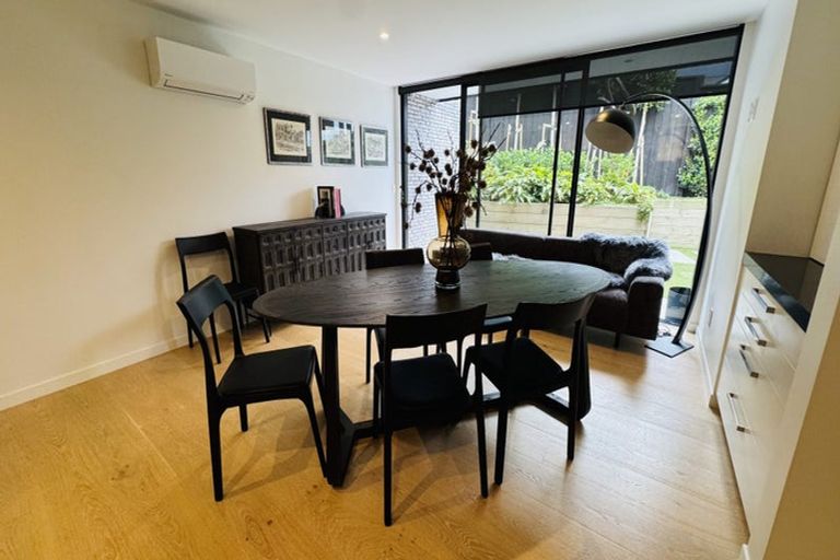 Photo of property in 1/324 Beach Road, Campbells Bay, Auckland, 0630