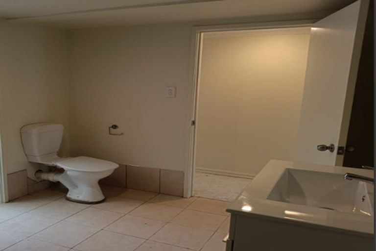 Photo of property in 27 Burndale Terrace, Manurewa, Auckland, 2102