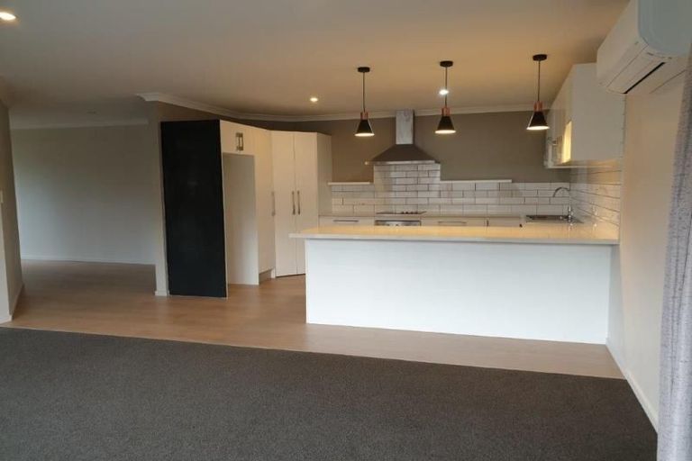 Photo of property in 25 Franklin Drive, Rangiora, 7400