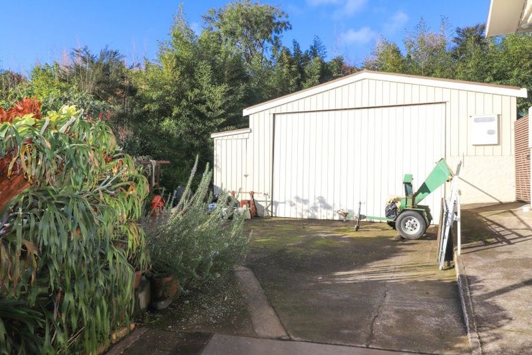 Photo of property in 10 Lockhart Place, Ngarimu Bay, Thames, 3575