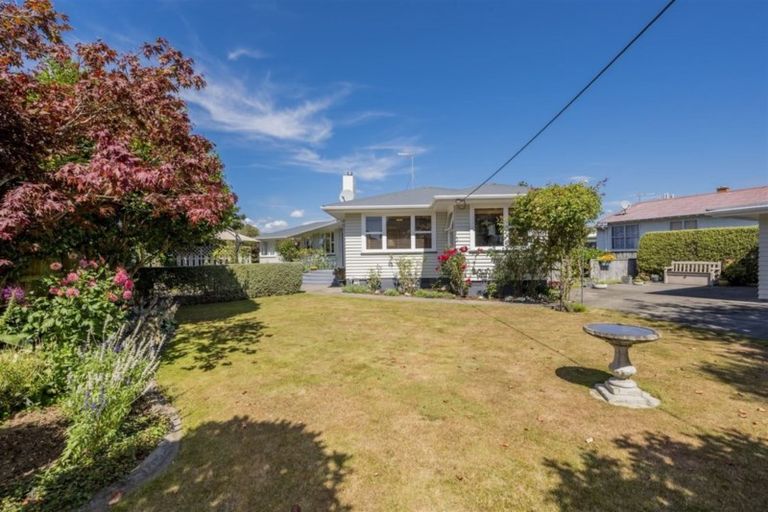 Photo of property in 52 Bristol Street, Levin, 5510