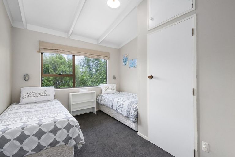 Photo of property in 30 Irwin Place, Kinloch, Taupo, 3377